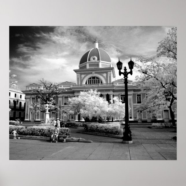 Poster Vermelho Infra do Parlamento em Cienfuegos Cuba (Frente)