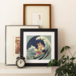 Póster Vintage Art Deco lança beijo nas ondas na praia<br><div class="desc">Ilustração Vintage arte deco amor e imagem romântica com um jovem casal abraçando e beijando sob o surf,  uma onda oceânica na praia. Artista: George Barbier,  c. 1921.</div>