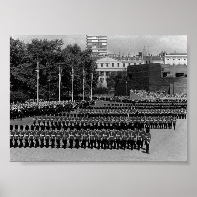 Poster Vintage England Guardas marchando em tempo lento (Frente)