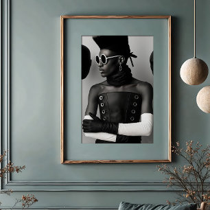 Poster Visão Avant-Garde: Moda Monocromática Negrito