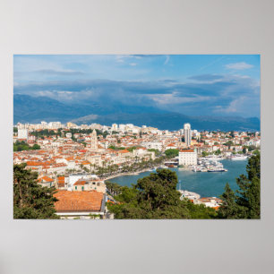 Poster Vista aérea da frente marítima da cidade dividida,