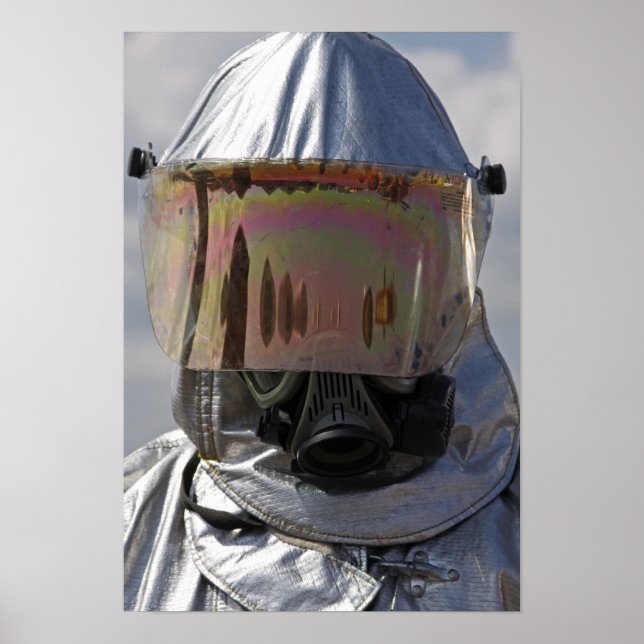 Póster Vista aproximada de um bombeiro (Frente)