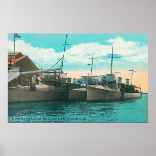 Poster Vista de Três Destruidores de Barcos Torpedo em Do