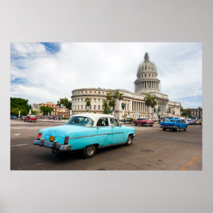 Póster Vista de um prédio do Capitólio em Havana, Cuba