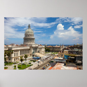Póster Vista de um prédio do Capitólio em Havana, Cuba