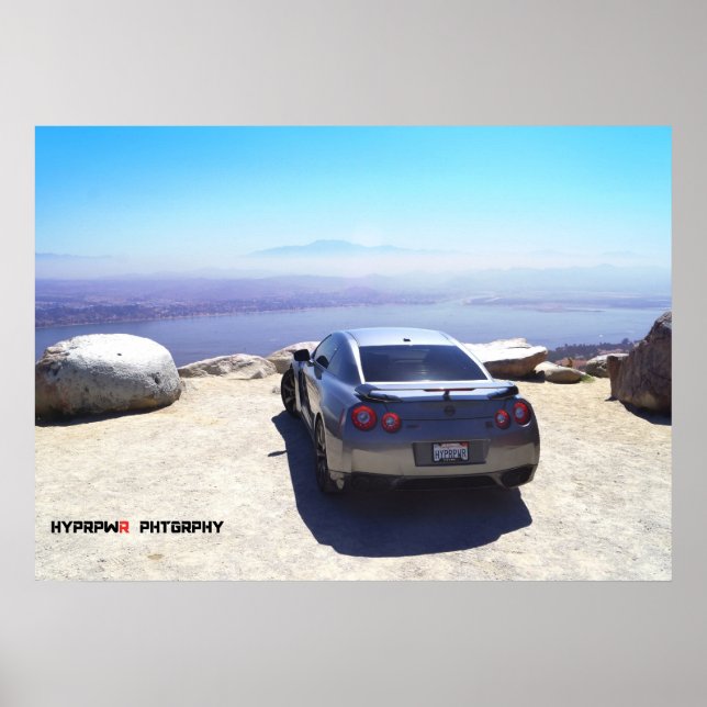 Póster "Vista" Nissan GT-R no topo do mundo (Frente)