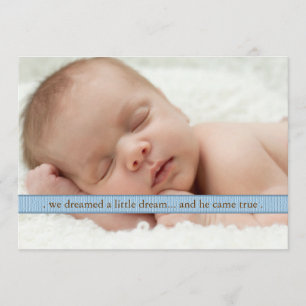 Pouco anúncio moderno ideal do nascimento de duas