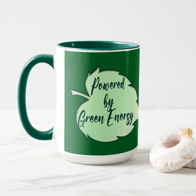Powered by Green Energy St Patrick’s Day caneca (Com Donut)