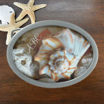 Praia Costeira Monograma de Seashells<br><div class="desc">Uma fivela de cinto fotográfica naturalmente bonita,  com uma cinta natural,  branca cremosa e laranja,  com Monograma ou Iniciais personalizados. Esta é a fotografia original da praia por JLW_PHOTOGRAPHY.</div>