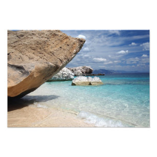 Praia de Sardinia com impressão grande da foto da