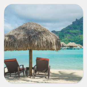 Praia na etiqueta de Bora Bora
