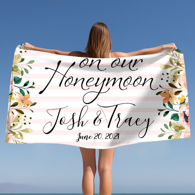 Praia Toalha Personalizada Rosa Bege Listras Lua de Mel  (Blush Rose Stripes Honeymoon Newlyweds Custom Beach Towel)