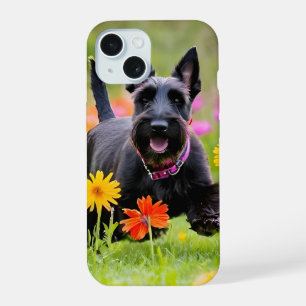 Prances Scottish Terriers em erva e flores