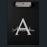 Pranchetas Black Silver Modern Script Girly Monographic Name<br><div class="desc">Área de Transferência de Planeamento do Nome do Monograma Preto e Prateado. Isto faz o doce e perfeito aniversário de 16 anos,  casamento,  chá de panela,  aniversário,  chá de fraldas ou festa de solteira presente para alguém que ama luxo de luxo e estilos quíticos.</div>