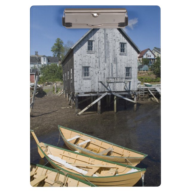 Pranchetas construtor de dories, Lunenburg, Nova Escócia, Can (Frente)