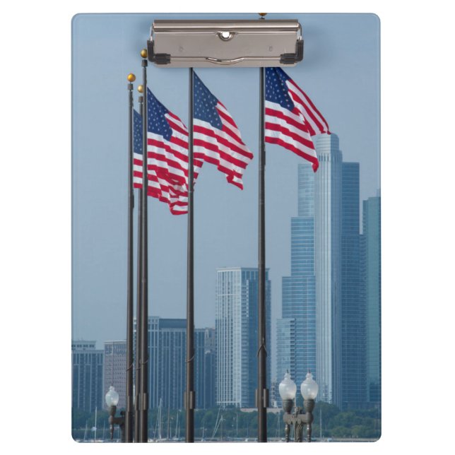 Pranchetas Illinois, Chicago. Navy Pier, bandeiras dos EUA ha (Frente)