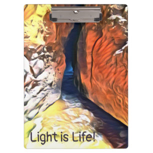 Pranchetas Luz no Fim de um Crevasse na Costa
