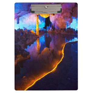 Pranchetas Luzes na Caverna da Flauta de Junco, China