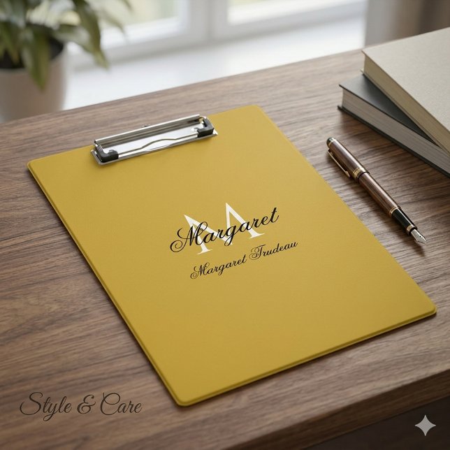 Pranchetas Nome Personalizado com Monograma Elegante M Dourad (Personalized Name with Stylish Monogram M Gold Clipboard)