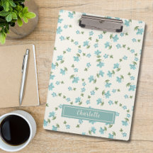 Padrão Floral Pequeno de Gerânio em Aquarela Vinta