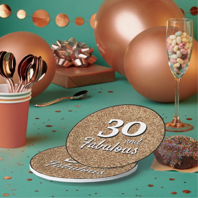 Prato De Papel 30 e Fabuloso aniversário de 30 anos Dourado (Múltiplo)