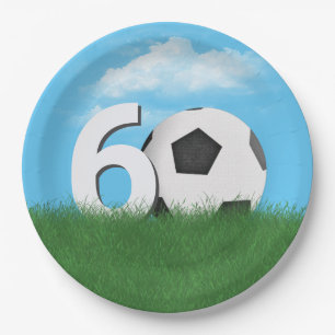 Prato De Papel 60º Aniversário da Bola de Futebol na Grama Verde