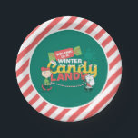 Prato De Papel Amendoins | Caminhando Em Uma Terra De Bolinhos De<br><div class="desc">As designs de Natal de Charles Schulz,  que incluem os amendoins,  capturam a essência da inocência infantil e o espírito que anima a época de férias.</div>