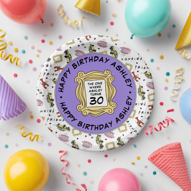 Prato De Papel AMIGOS™ | A de Aniversário (Paper plate on simulated table)