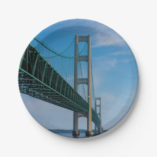 Prato De Papel Ao longo da ponte de Mackinac