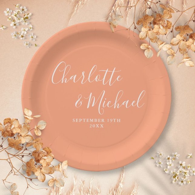 Prato De Papel Assinatura Elegante Script Casamento Pêssego (Elegant Signature Script Peach Wedding Paper Plates)