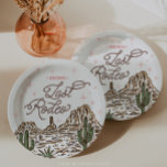 Prato De Papel Bachelorette Oeste Selvagem Último Rodeio Itinerár<br><div class="desc">Vamos, meninas! Prepare-se para se virar para uma festa de solteira de vaquinha que captura o espírito do Oeste Selvagem! Este na moda apresenta uma fonte divertida de cordas que tece suas cenas ilustradas à mão de rodeios e paisagens do deserto. Perfeito para o último rodeio de qualquer solteira! Esta...</div>