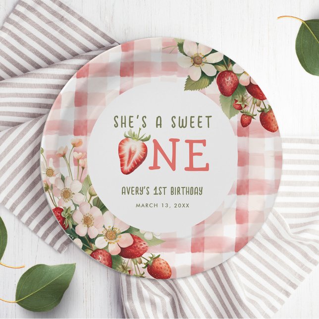 Prato De Papel Berry de Primeira Festa de aniversário de Morango (Criador carregado)