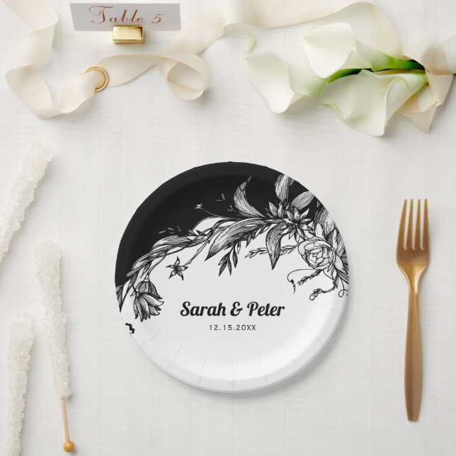 Prato De Papel Casamento de tipografia moderna com flores negras  (Casamento)