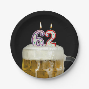 Prato De Papel Cerveja de 62 anos com vela