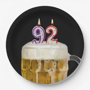 Prato De Papel Cerveja de 92º aniversário sobre a placa de papel 