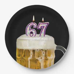 Prato De Papel Cerveja de aniversário de 67 anos em folha de pap