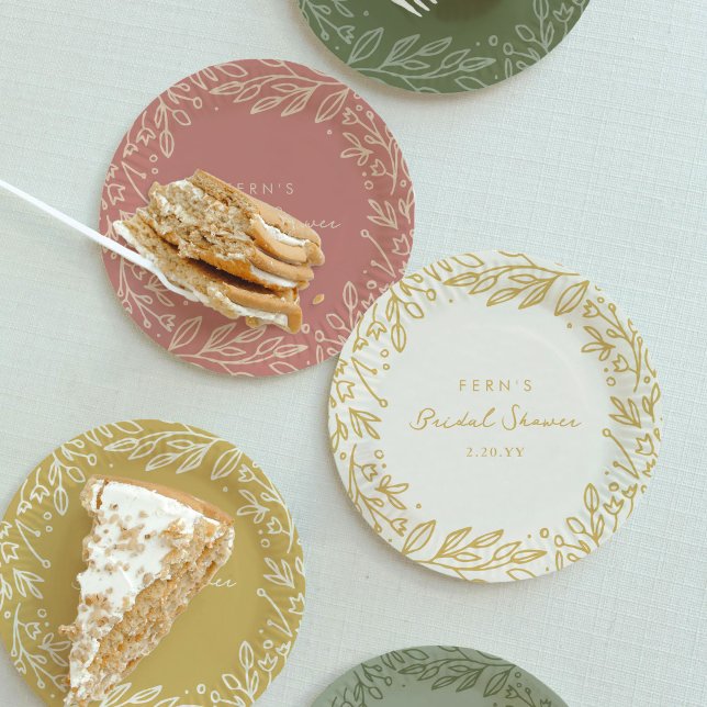Prato De Papel Chá de panela Floral Verde Escuro (Sage green, blush pink, and golden paper party plates from the Gilded Garden bridal shower suite.)