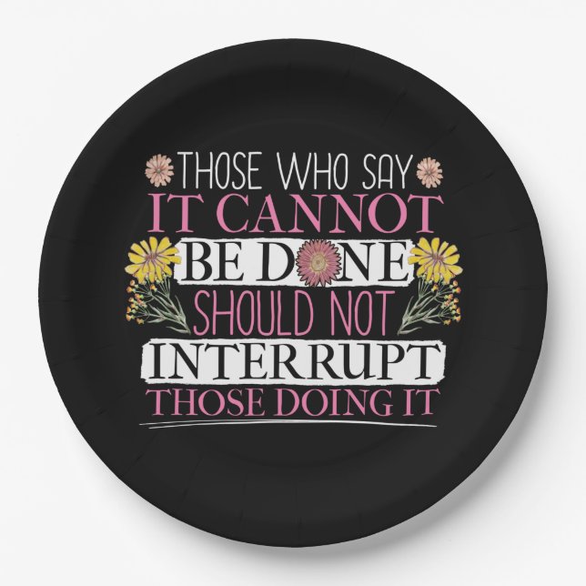 Prato De Papel Citação feminista líder empoderada das mulheres (Frente)