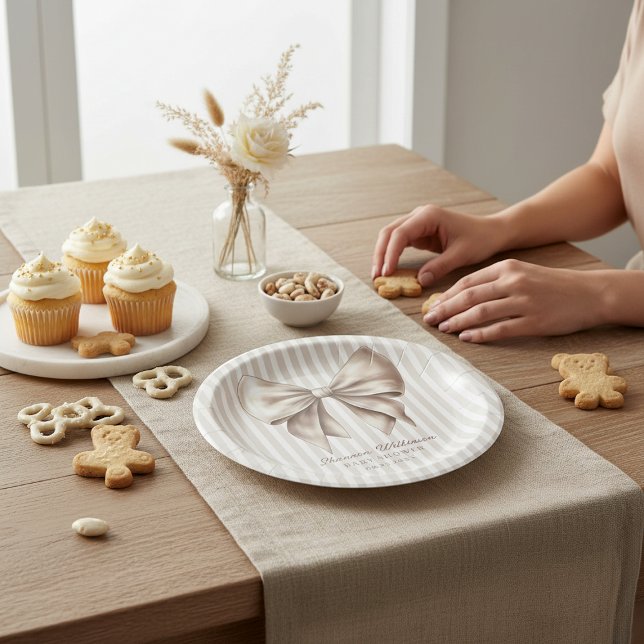 Prato De Papel Classic Ribbon Bow Beige Baby Shower Plates (Criador carregado)