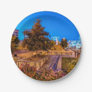 Prato De Papel Crepúsculo Na Praça Central Park