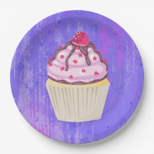 Prato De Papel Cupcake doce com a framboesa na parte superior