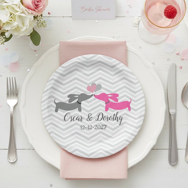 Prato De Papel Dachshund Wedding Personalizar Placas de Papel (Wiener dog bridal shower party supplies or wedding reception dessert plates )