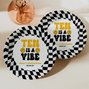 Prato De Papel Dez É Uma Vibe Retro Décimo Aniversário