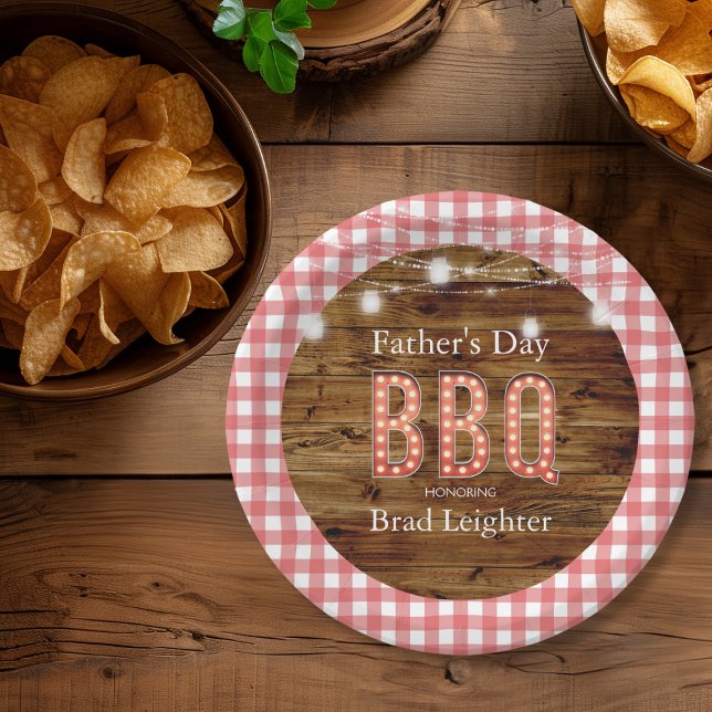 Prato De Papel Dia de os pais Rustic Wood Gingham (Rustic Wood Gingham Father's Day BBQ Paper Plates)