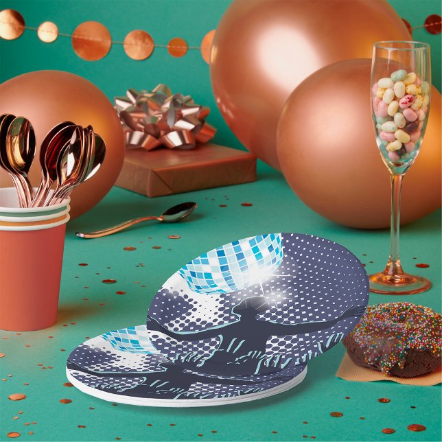 Prato De Papel DJ Executando Placas de Papel (Criador carregado)