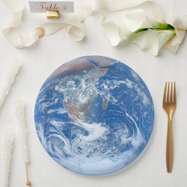 Prato De Papel Earth Tableware from the Celestial Collection (Casamento)