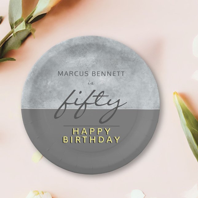 Prato De Papel Elegante Cinza Script Man 50th Festa de aniversári (Criador carregado)
