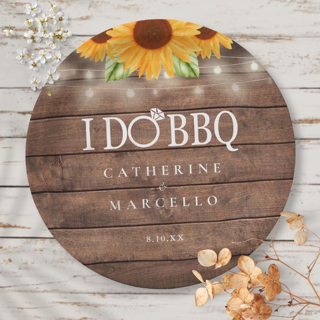 Prato De Papel Eu faço festa de engajamento de madeira rústica de (Criador carregado)