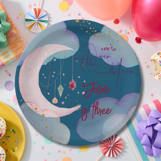 Prato De Papel Fantasia de criança aniversariante sobre a lua (Criador carregado)