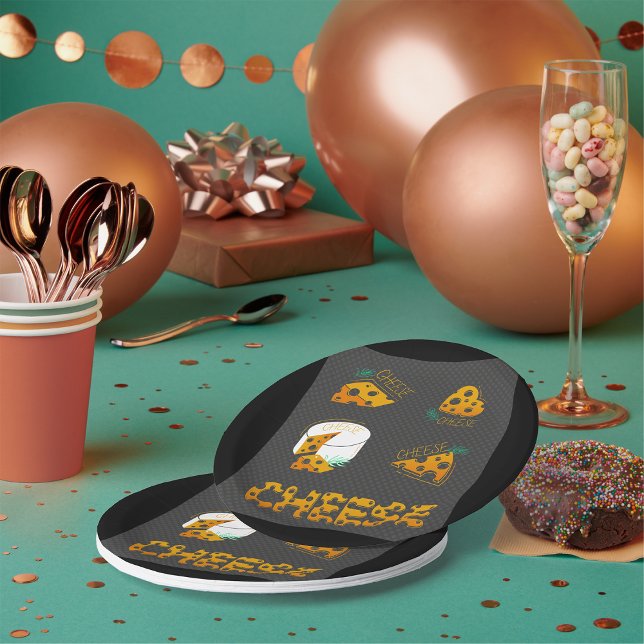 Prato De Papel Fatias De Cheijos Em Papel (Criador carregado)